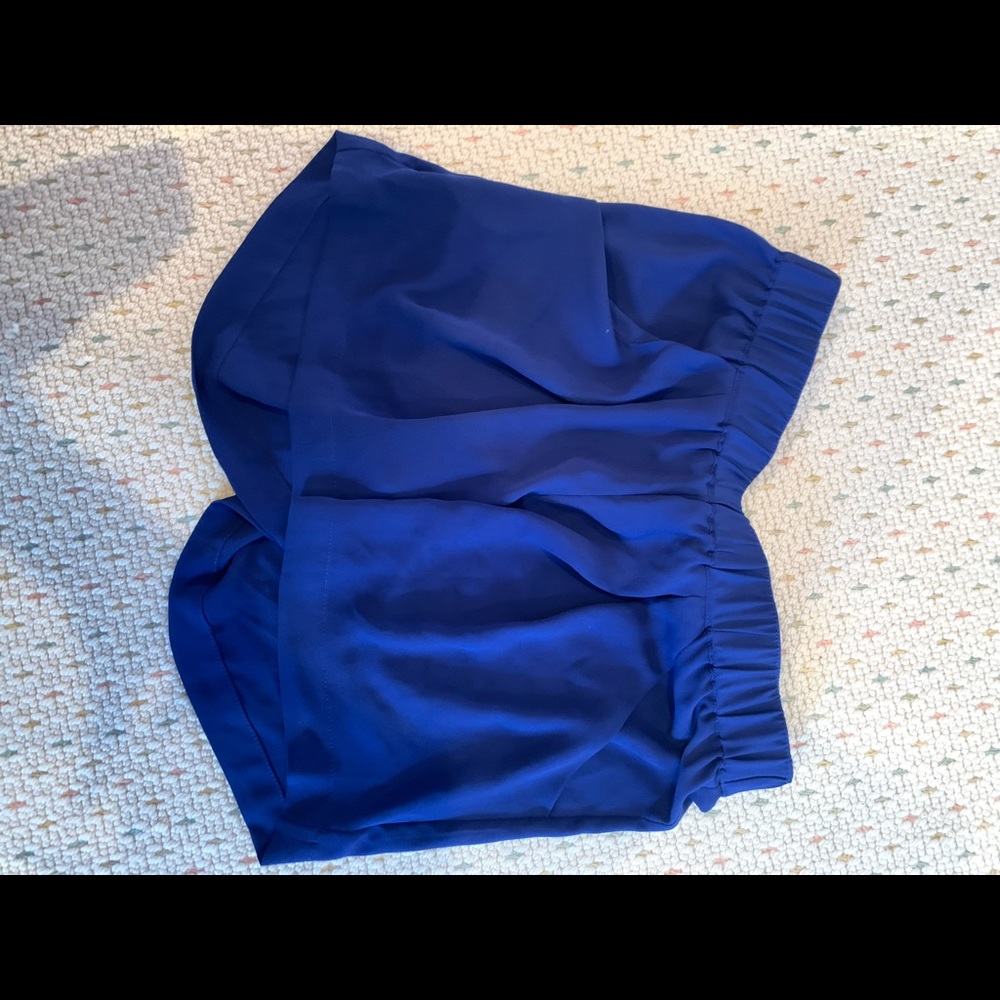 Blue flow shorts